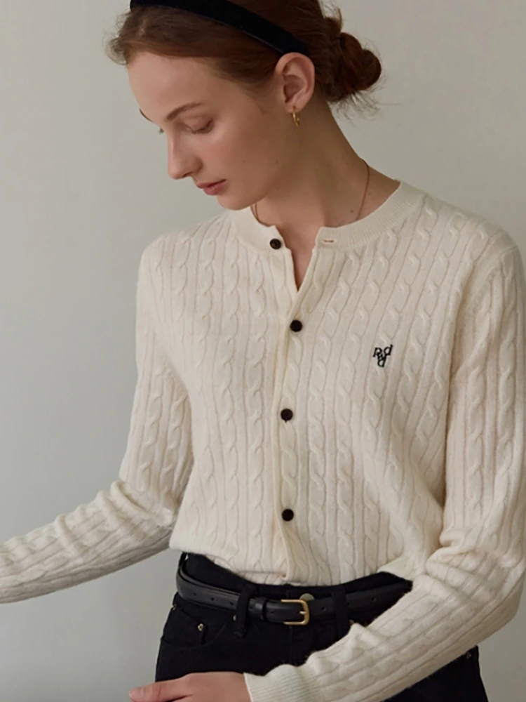 

Женский вязаный кардиган в стиле ретро, круглый, с вышивкой, белое ушко, универсальное весеннее хлопковое длинное пальто све