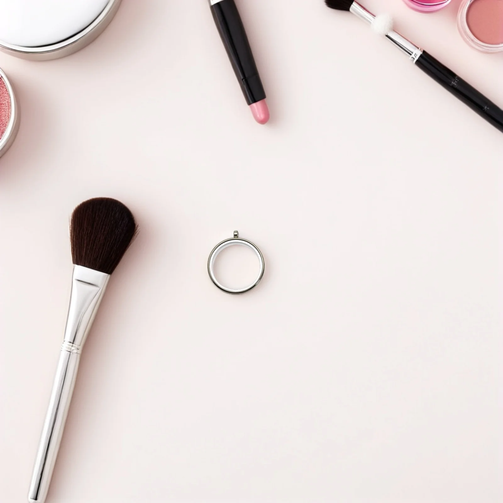 

Clear Floating Round Locket Pendant Stainless Steel Necklace Openable Photo Frame Necklace Pendant for Party Anniversary Gifts