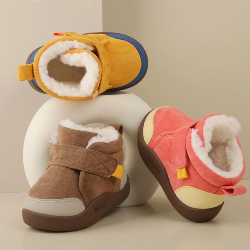 

Child Snow Boot 2025 Winter New Fashionable Baby Plush Boots Baby Soft soled Sneakers Casual Toddler Home Floor Walking Boots