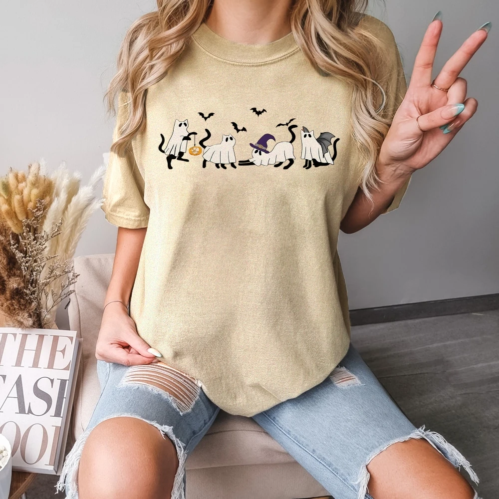 

Ghost Cat Witch Pumpkins Bats Halloween Women's Short Sleeve Tee Comfort Colors Spooky Season Casual Women's t-Shirts Halloween