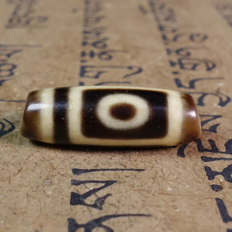 

Ancient Tibetan DZI Beads Old Agate Lucky 2 Eye Totem Amulet Pendnat GZI #3508