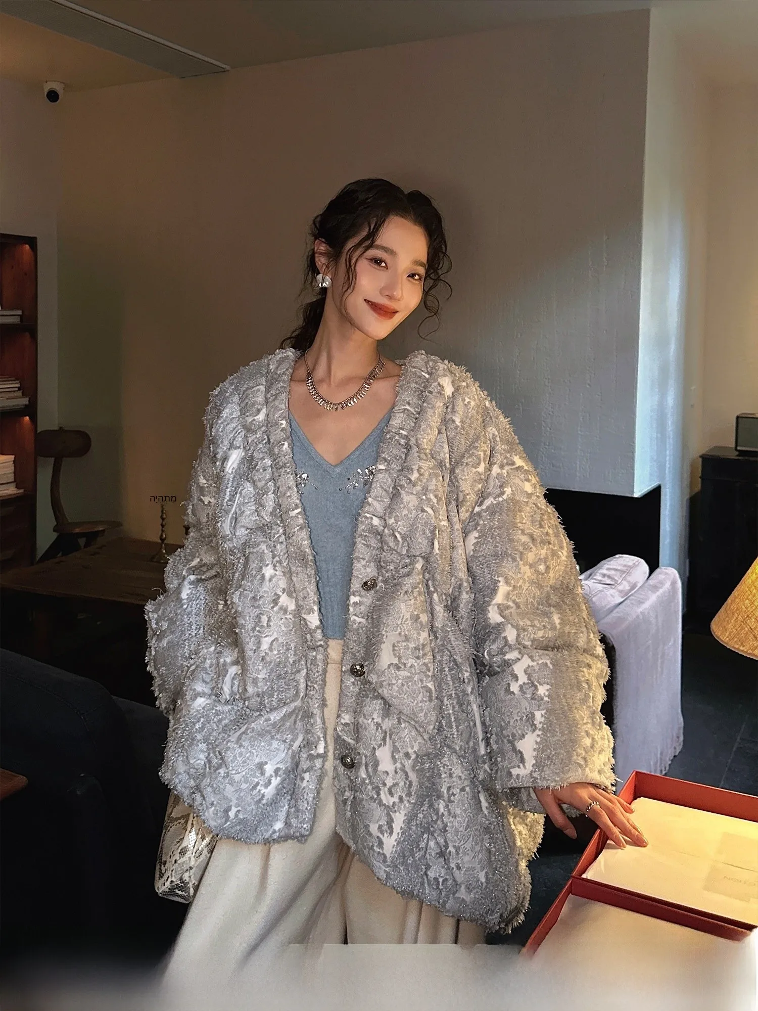 

Женское зимнее пуховое пальто Sanji Bla Flower с текстурным принтом, большие размеры, комфортное, теплое, модное, новинка 2025 года