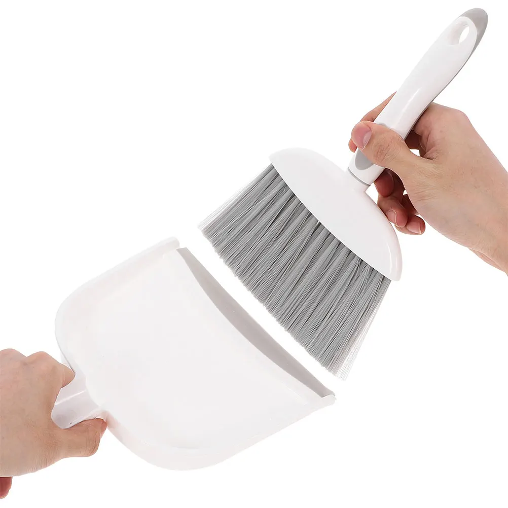 

1Set Small Broom and Dustpan Set Mini Desktop Cleaning Kit PP Material Convenient for Keyboard Car Vent Camera Dust