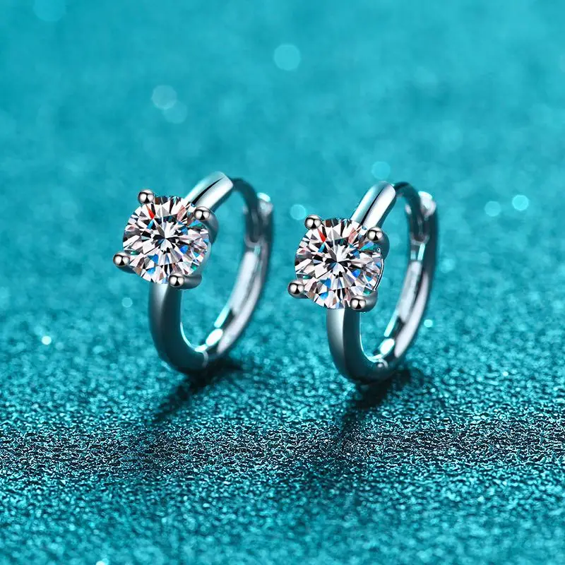 18K White Gold and Platinum PT950 Earrings for Women Four-claw Simple Earrings 50 Points Moissanite Ear Buckle