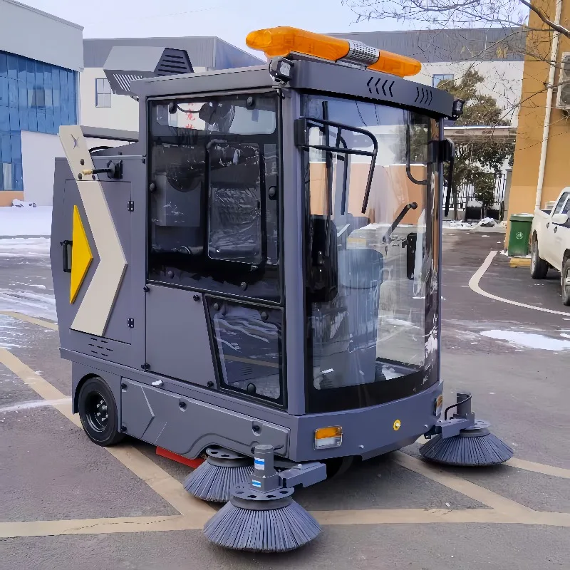 Customized Fully Enclosed Cab Electric Scrubber Road Sweeper High Pressure Water Washing Street Sweeper Cleaning Machine