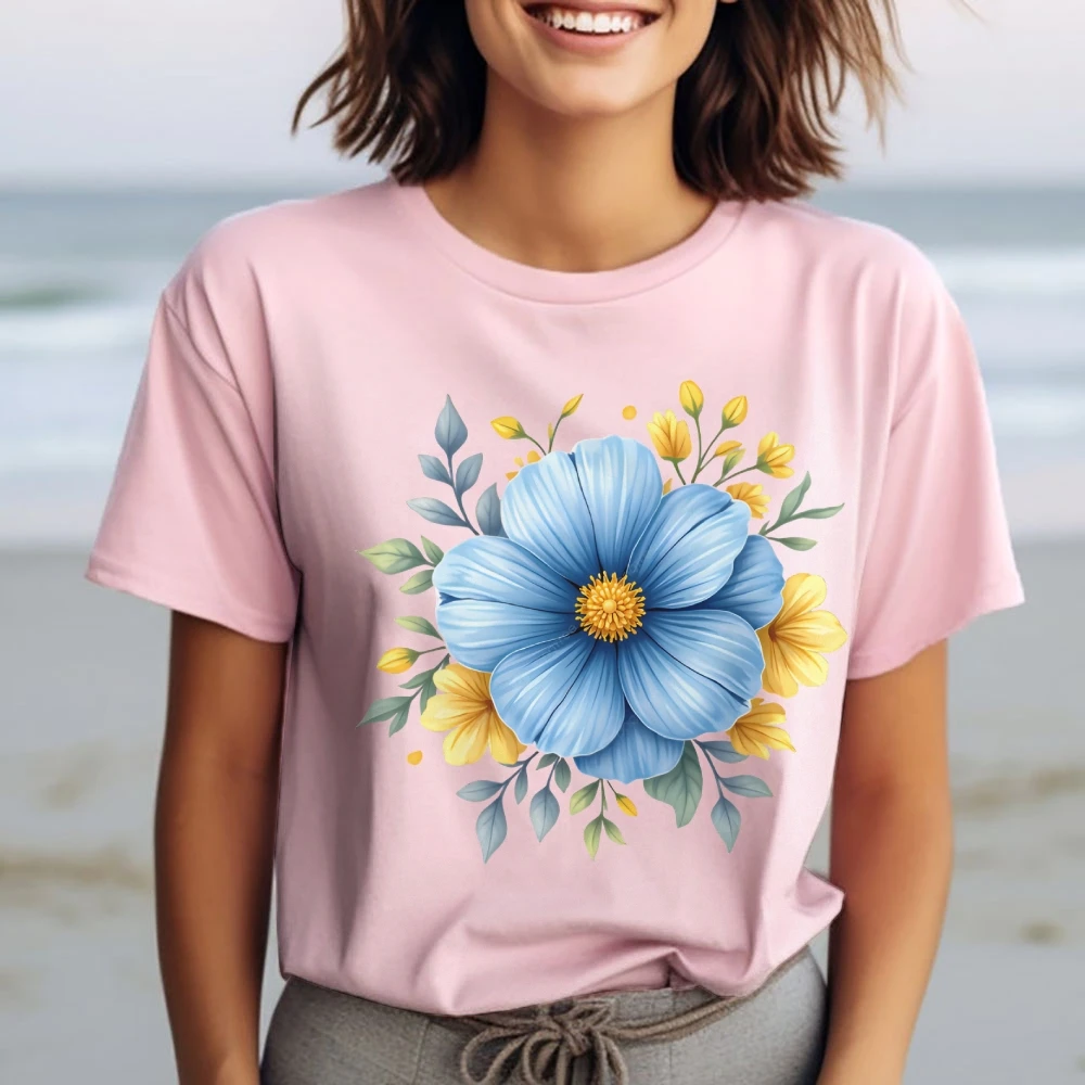 

Women's Casual Short Sleeve T-Shirt Ultra-Soft Material Slim Fit with Stretch, Round Neck, Cute Solid Colors, Ideal for Shopping