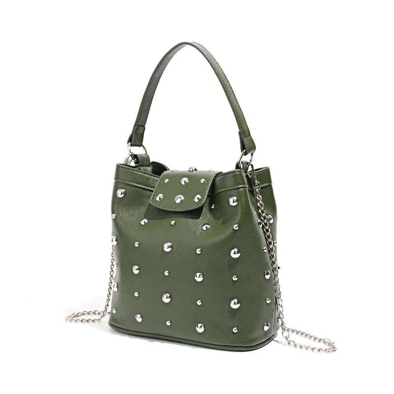 

Fashion Rivet Design Versatile Niche Women's Bag Personality Trend Metal Chain Rivet Shoulder Bag Crossbody Bag 2026 New Handbag