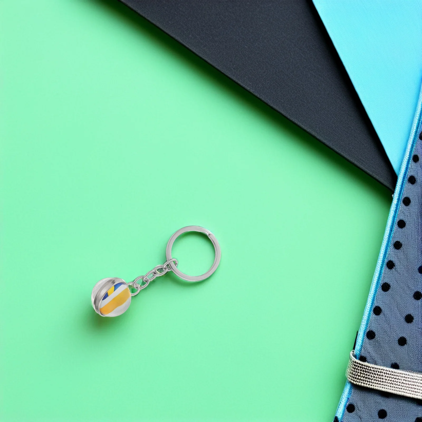 

4pcs Volleyball Keychain Sports Key Ring Mini Keychains For Team Presents Ornament Volleyball Party Favors Fan Souvenirs