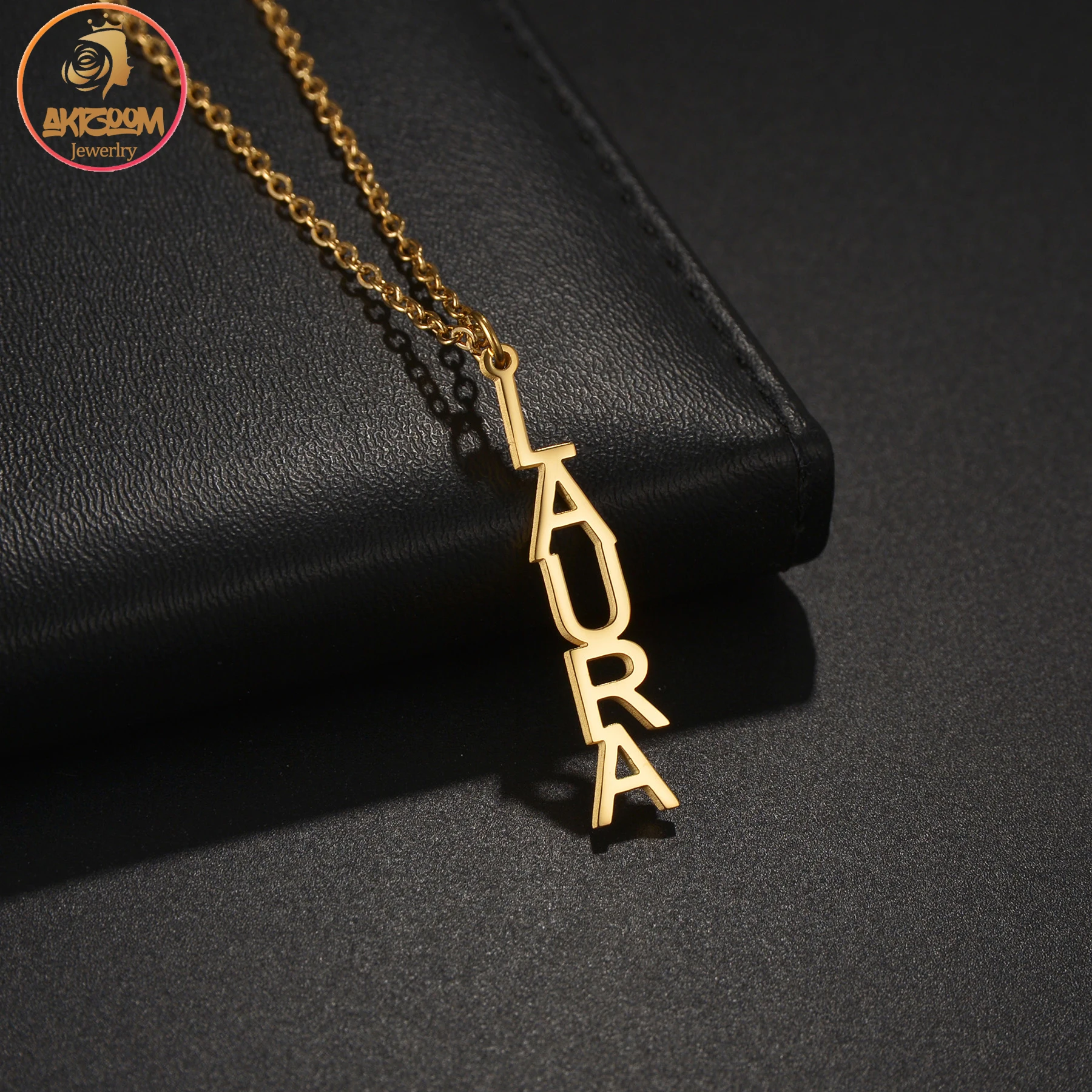 Akizoom Fashion Custom Name Necklace Stainless Steel for Women Vertical Letter Personalized Choker Pendant Christmas Gift