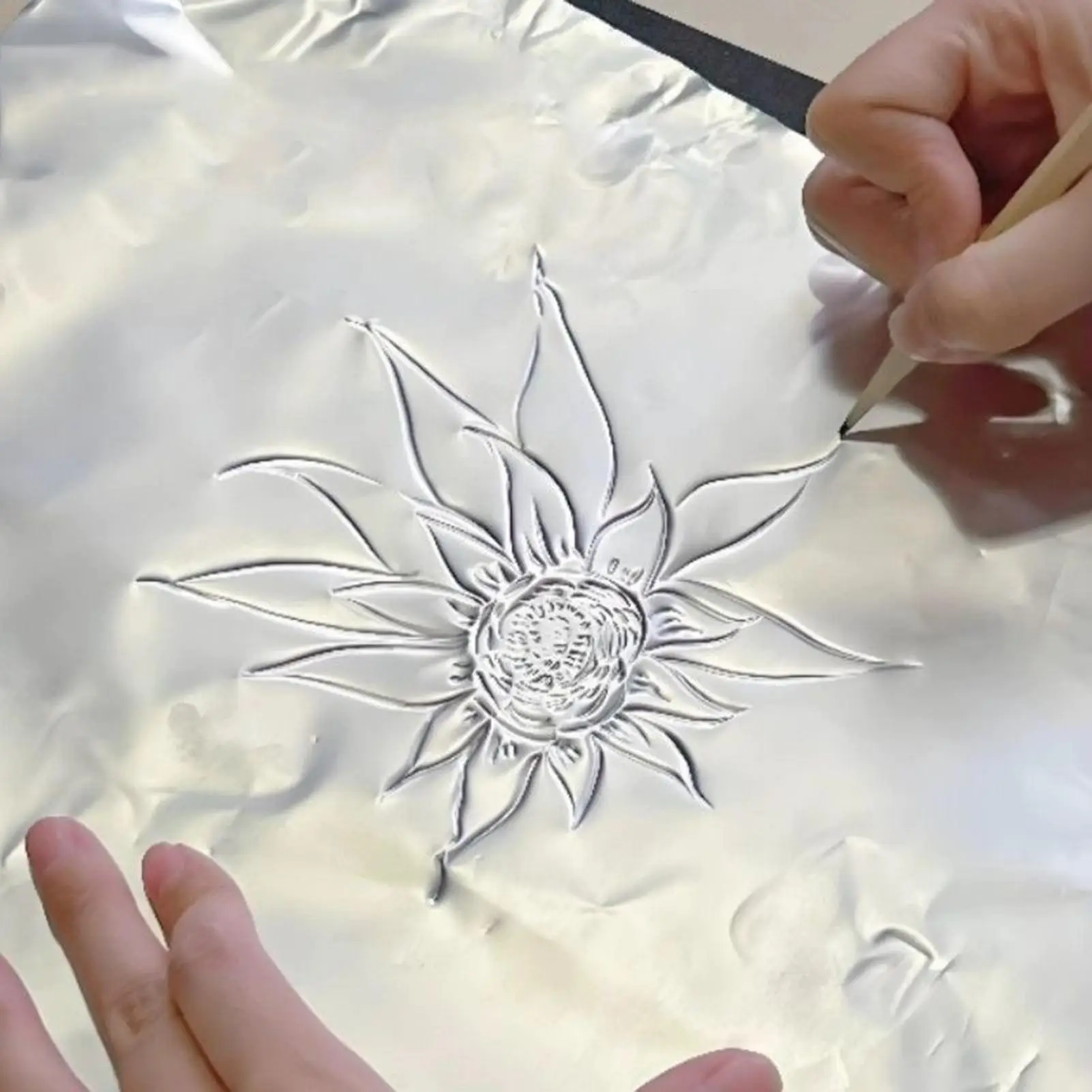 Foil Paper For Crafts 100 Pieces Shiny Aluminum Metal Foil Paper Art Project Engraving Tools For Painting Nails Handicrafts