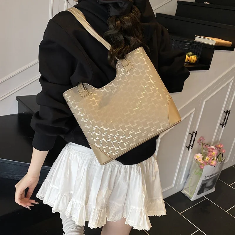 

Женская сумка-мессенджер из натуральной кожи с просторным отделением, женская сумка люксового бренда, элегантная и прочная