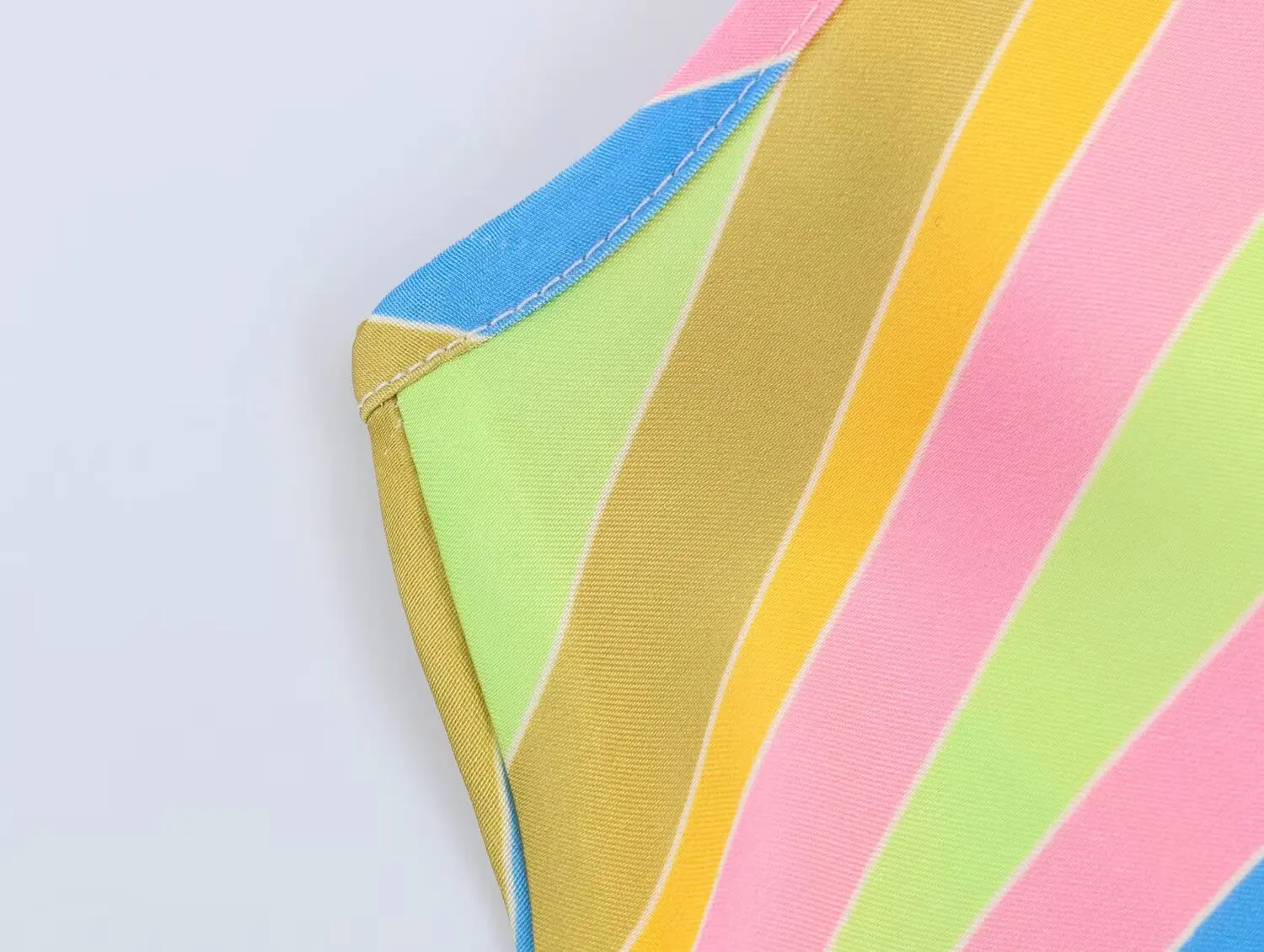 TFMLN Damen-Kleid mit gestreiftem Spaghetti-Träger, ärmellos, rückenfrei, Regenbogen-Print, Strandkleider, neues Sommer-Party-Chic-Damen-Outfit – Detail 7