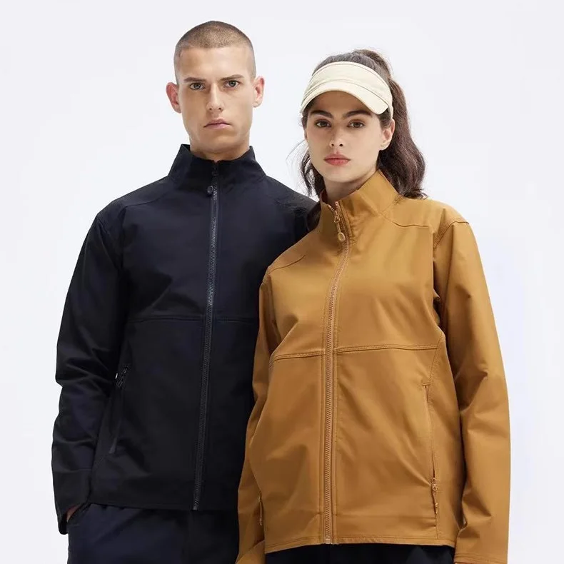 

Custom Logo Men's Autumn Softshell Jackets Waterproof Windproof Zipper Outerwear Coat Tops for Teams