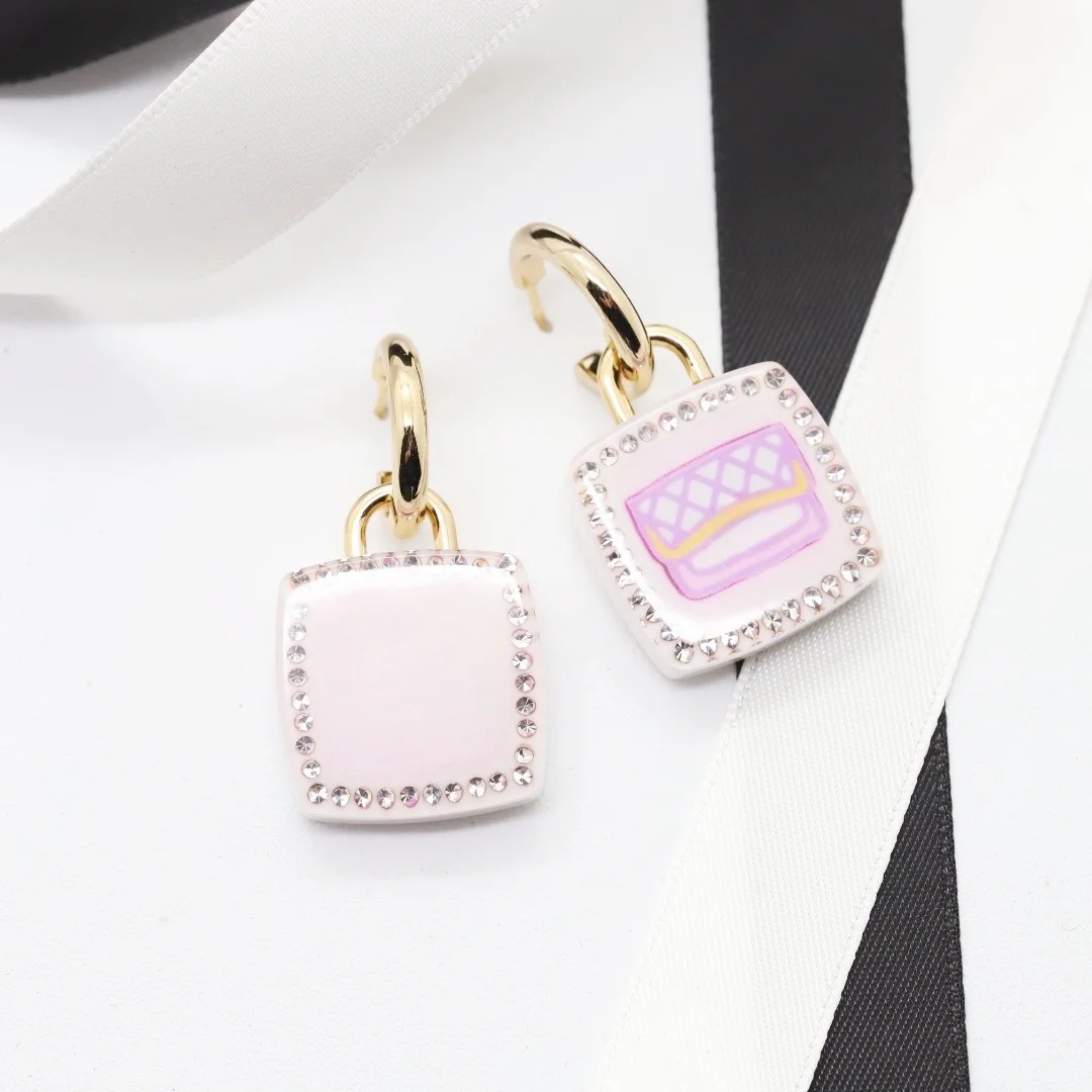 

New European and American high-end quality middle square double acrylic painted pendant earrings