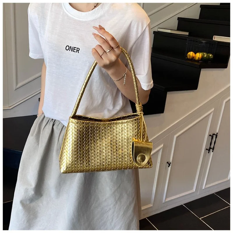 

High-End Women's Messenger Bag Made Of Star-Printed Leather Boasting Trendy Paris Neat Look​