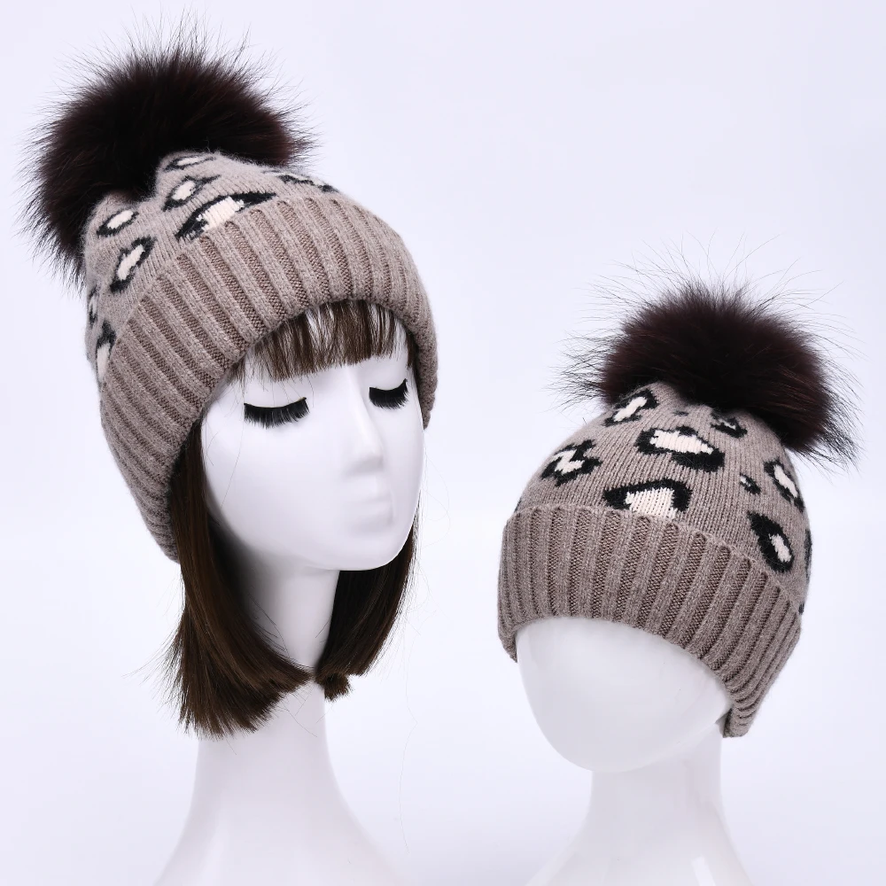 

Jaxmonoy Winter Cashmere Beanie Hat Mom and Kids Set Big Raccoon Fur Pompom Autumn Warm Leopard Pattern Bonnet Female New Style