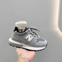 2024 New Casual Versatile Dad Shoes Men's and Women's Soft Sole Sports Shoes