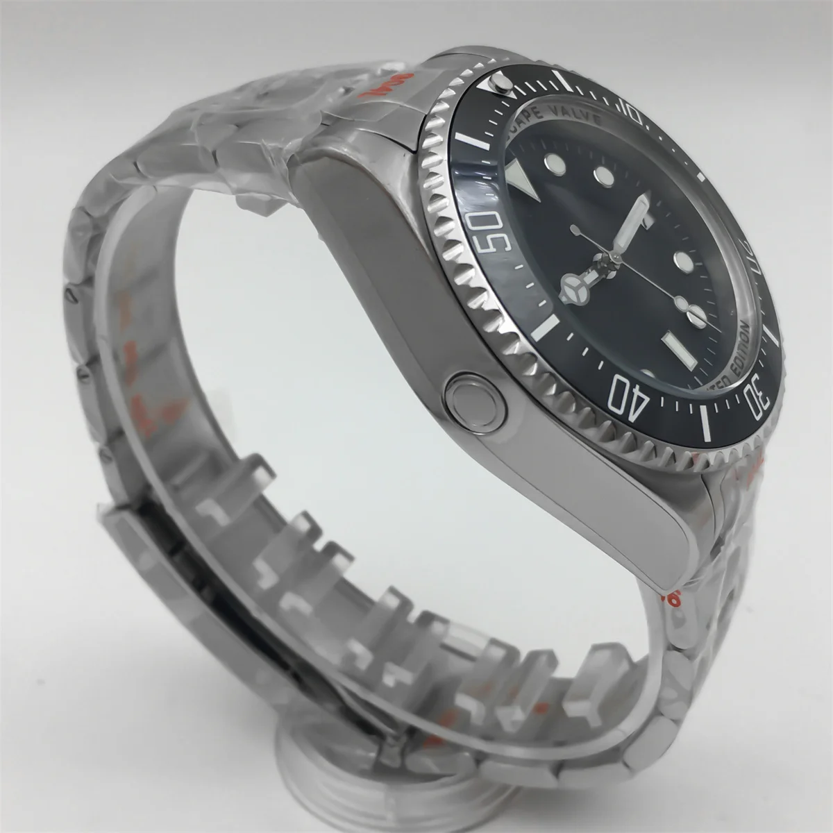 ブリガー-男性用自動ダイビングウォッチ,防水,サファイアガラス,セラミックベゼル,ステンレススチールストラップ,c3ルーメンハンド,43mm, 100m,nh35a