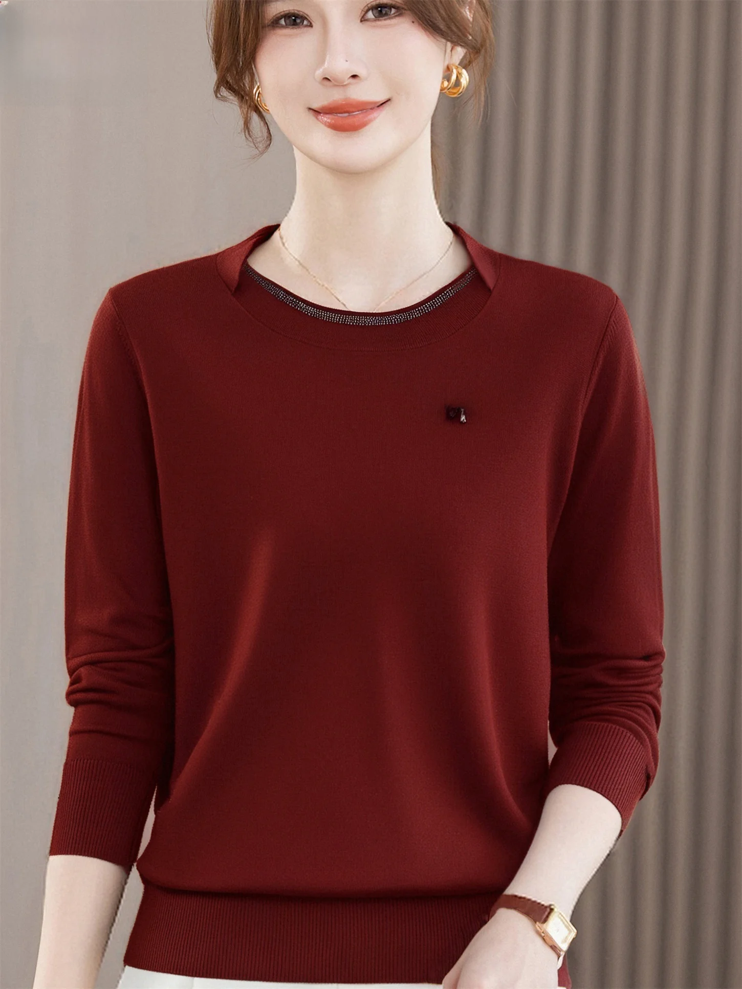 

Модный вязаный шерстяной топ, свободный базовый слой, маленький утюг для женщин среднего возраста и ли, чистый цвет, высококачественная весна...