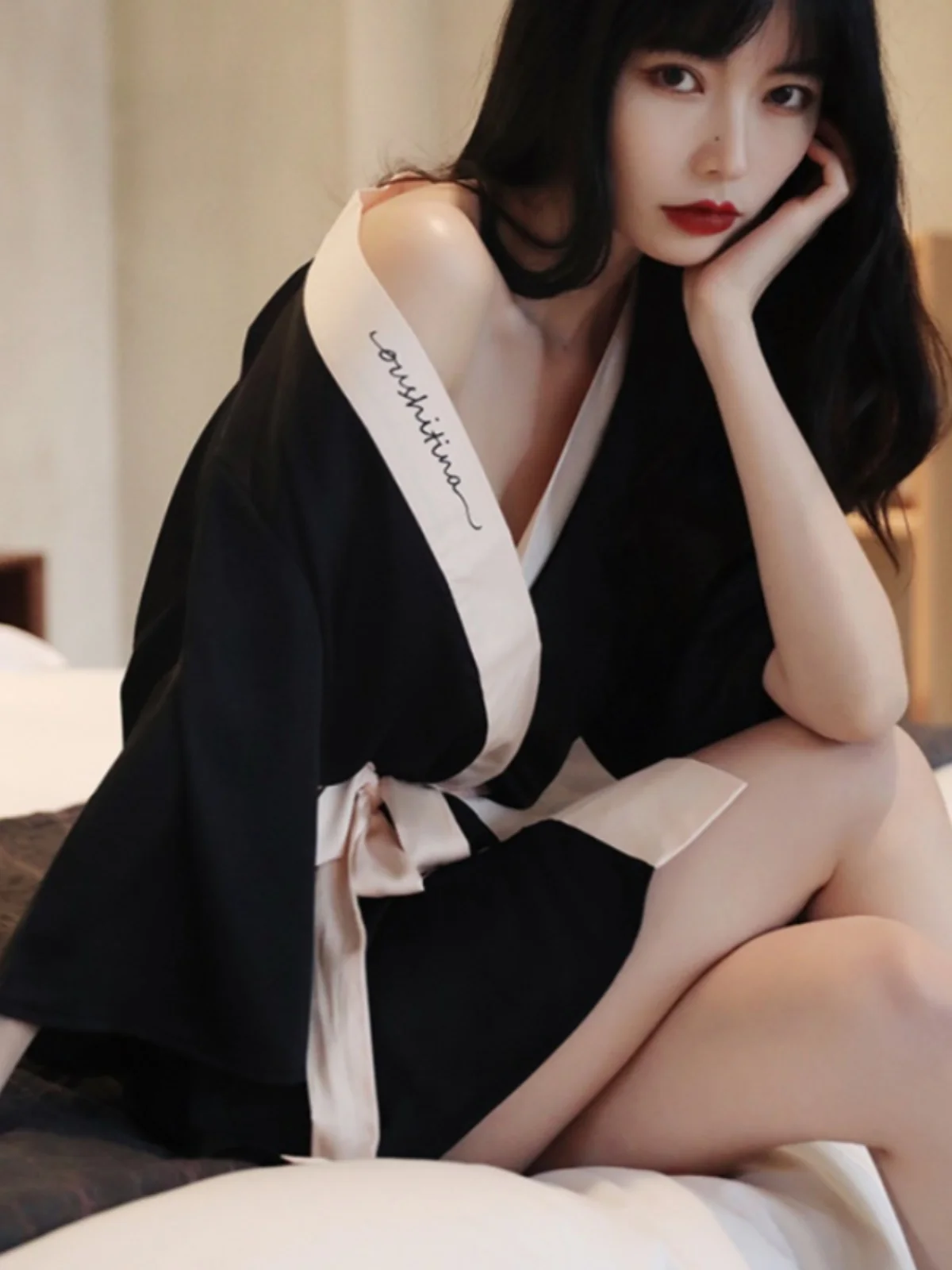 Sexy Ice Silk Robe Women's New Style Spring Summer Pure Desire Bathrobe Thin Wedding Morning Gown Home Clothes