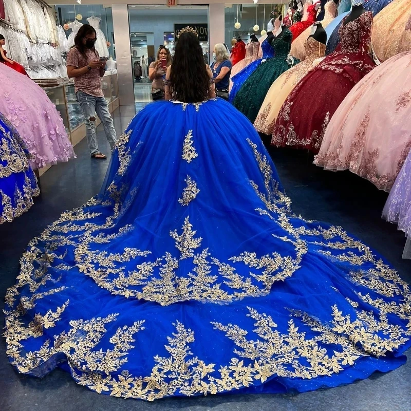 

Блестящие синие бальные платья Quinceanera 2024 милое кружевное милое платье с аппликацией из бисера с открытыми плечами на шнуровке 16