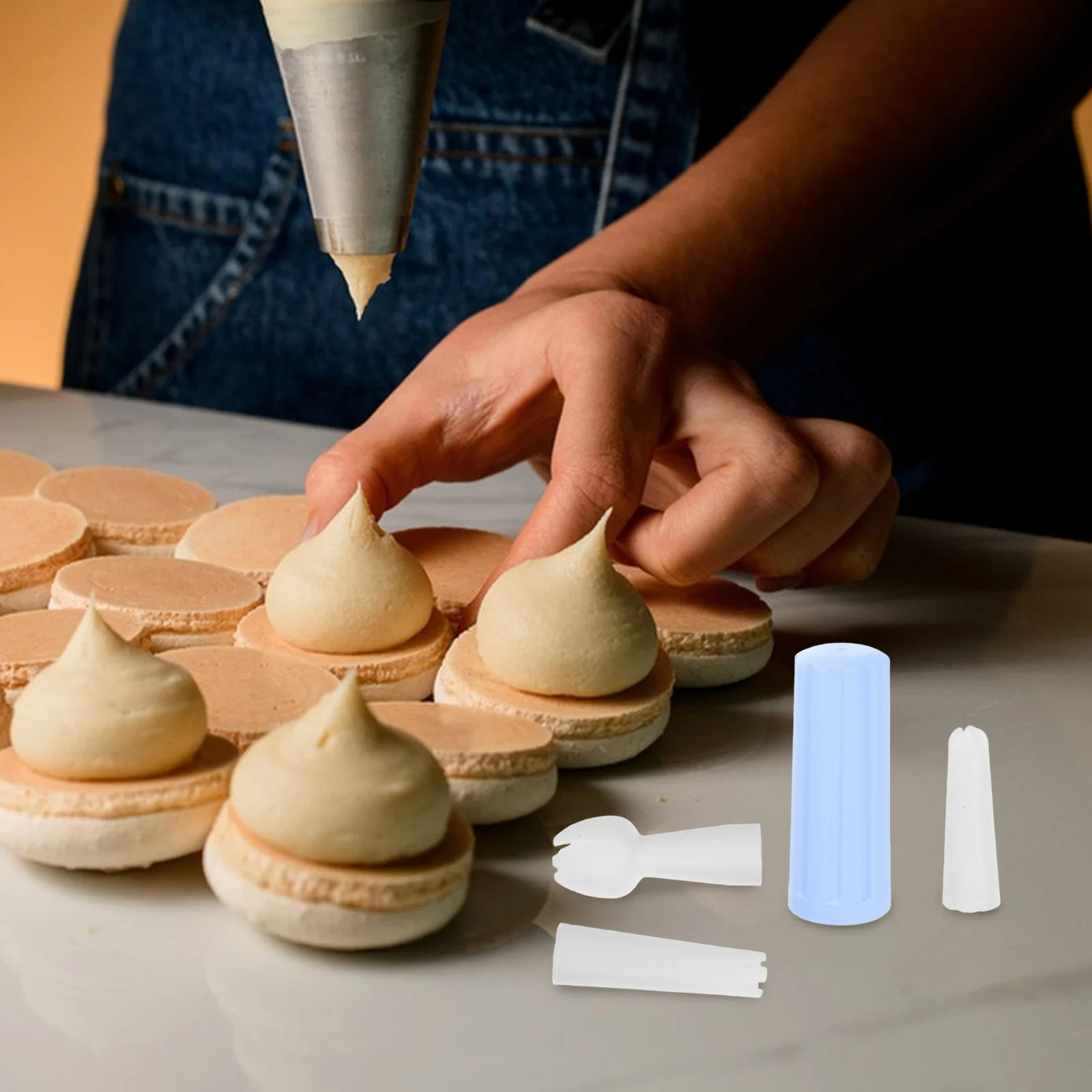 

4Pcs Cake Decorating Tips Set Piping Nozzles Icing Nozzles Pastry Baking Accessories Piping Set Baking Accessories