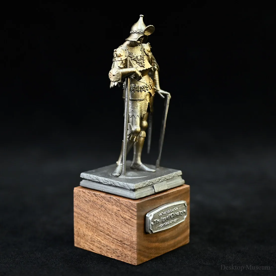 Handcrafted Epoxy Resin Theodoric the Great Statue 148mm - King of Ostrogoths Desk Decor