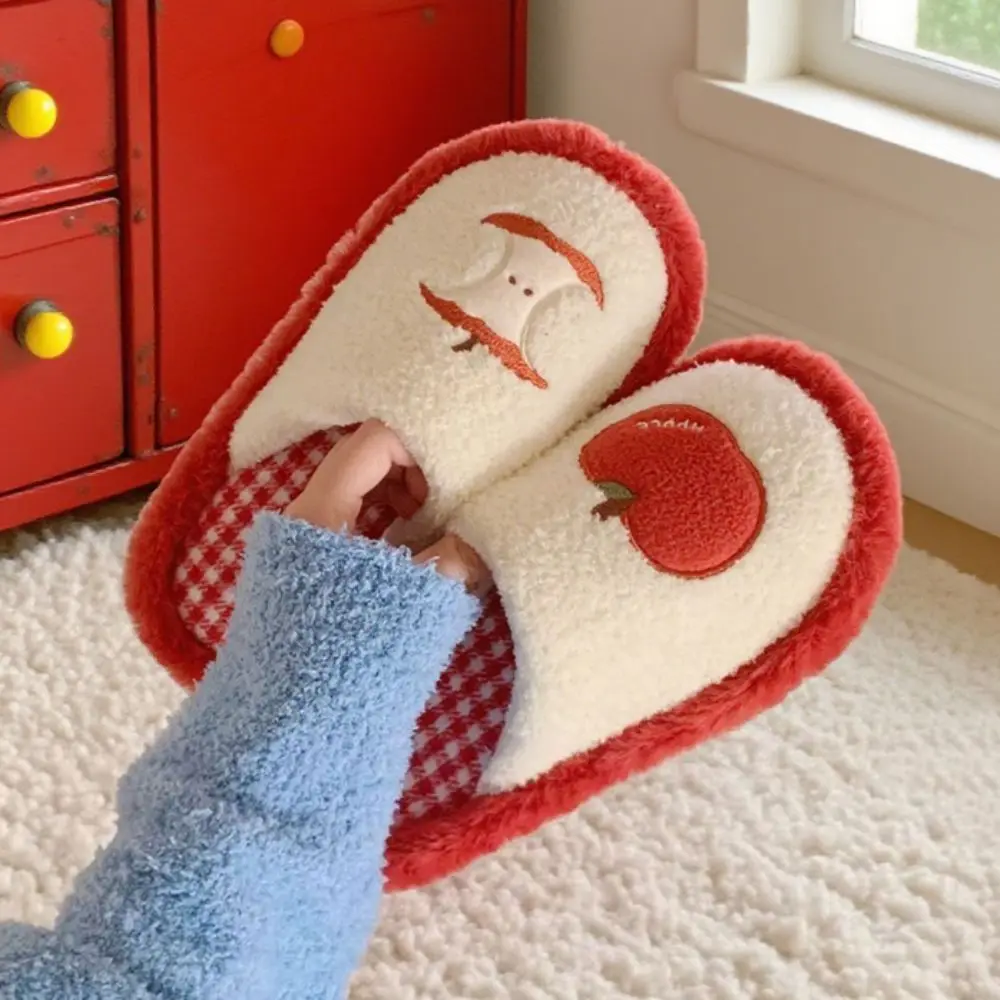 샌달 그리드 스트라이프 귀여운 플러시 슬리퍼 미끄럼 방지 두꺼운 밑창 겨울 슬라이드 여성용 부드러운 캐주얼 홈웨어 신발 여성용