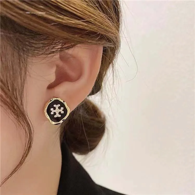 New Simple Delicate Snowflake Stud Earrings For Women 925 Silver Needle Ear Piercing Body Jewelry Daily Wear Jewelry Girls Gift image 2