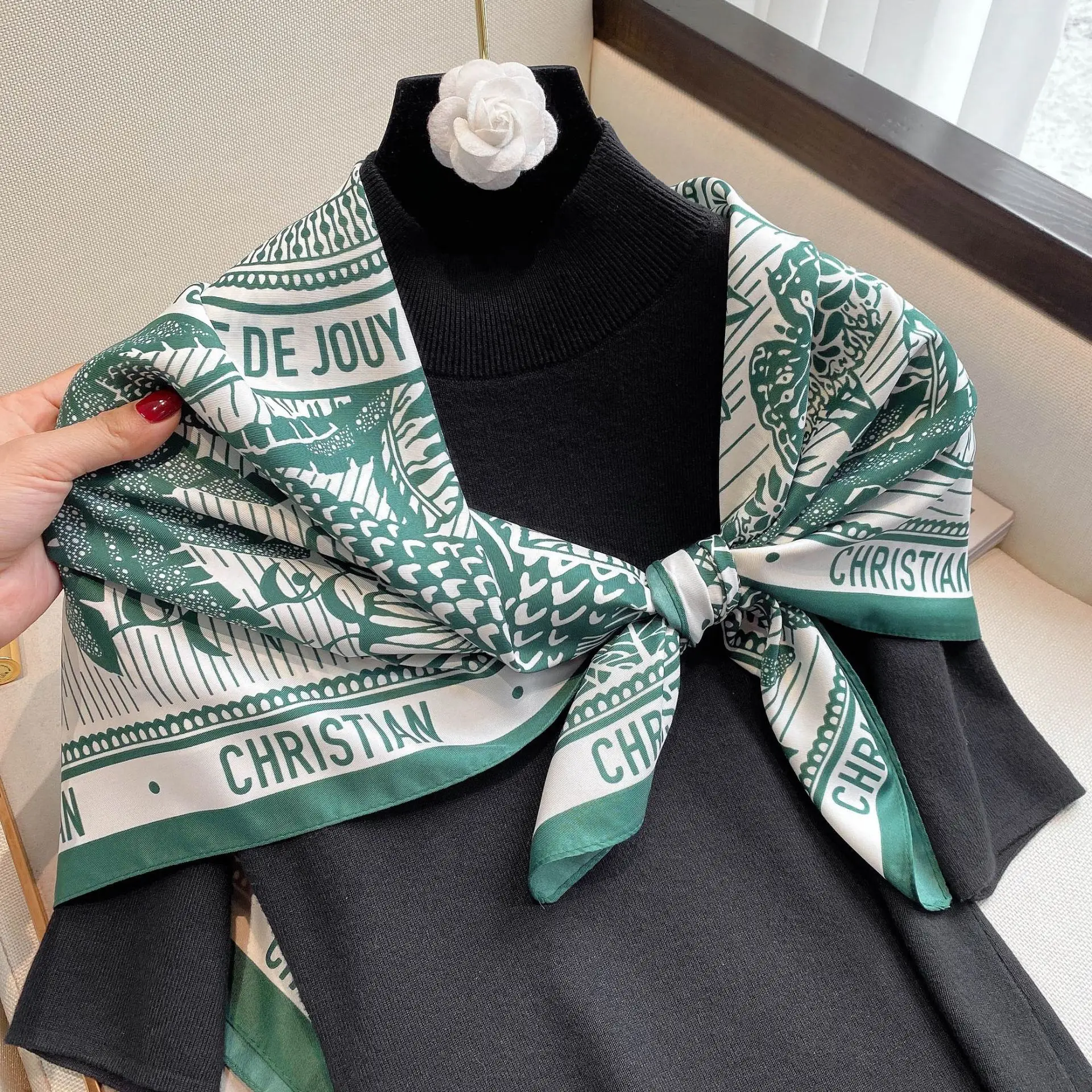 90*90CM Women Silk Square Scarf Satin Bandana Print Scarves Luxury Brand Silk Lady Hair Shawl and Wrap Beach Pareo Headscarf