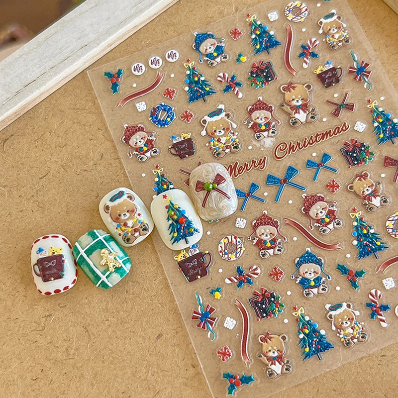 3D หมีน่ารักคริสต์มาสสติกเกอร์เล็บนูนต้นคริสต์มาสของขวัญกล่อง PVC กาวเล็บ Art Decals DIY เล็บ Salon