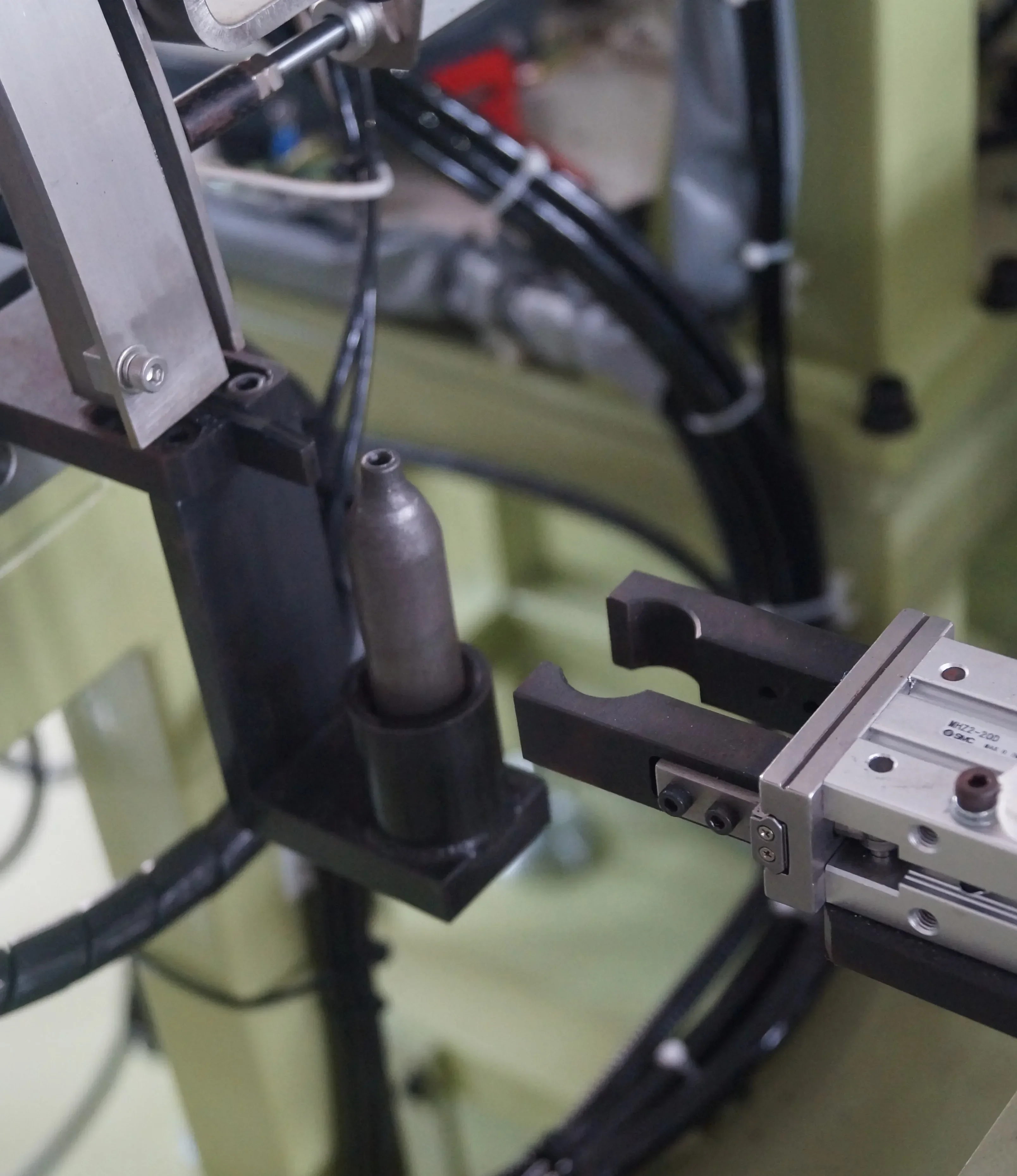 Carbon Dioxide Filling For Air Bottle Gas Cylinder Welding Machine