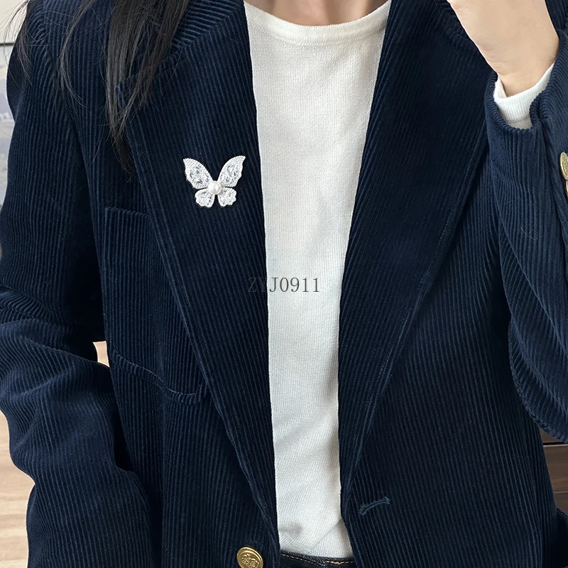 Perla naturale super flash farfalla zircone spilla lusso atmosfera autunnale e invernale spilla di fascia alta accessori per cappotti