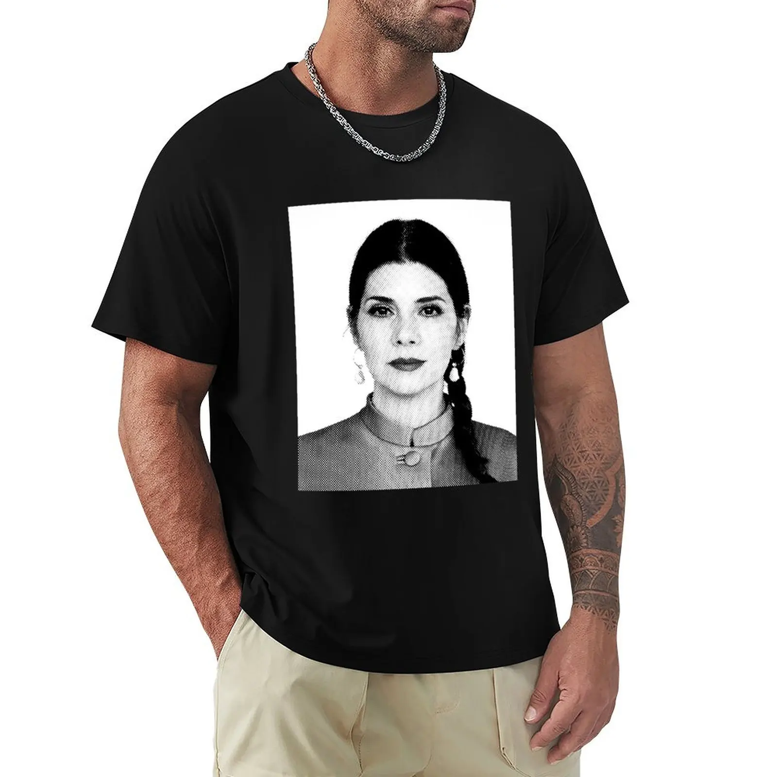 

Marisa Tomei Black & White Portrait Made Of Points T-Shirt Casual Lightweight Short Sleeve Top
