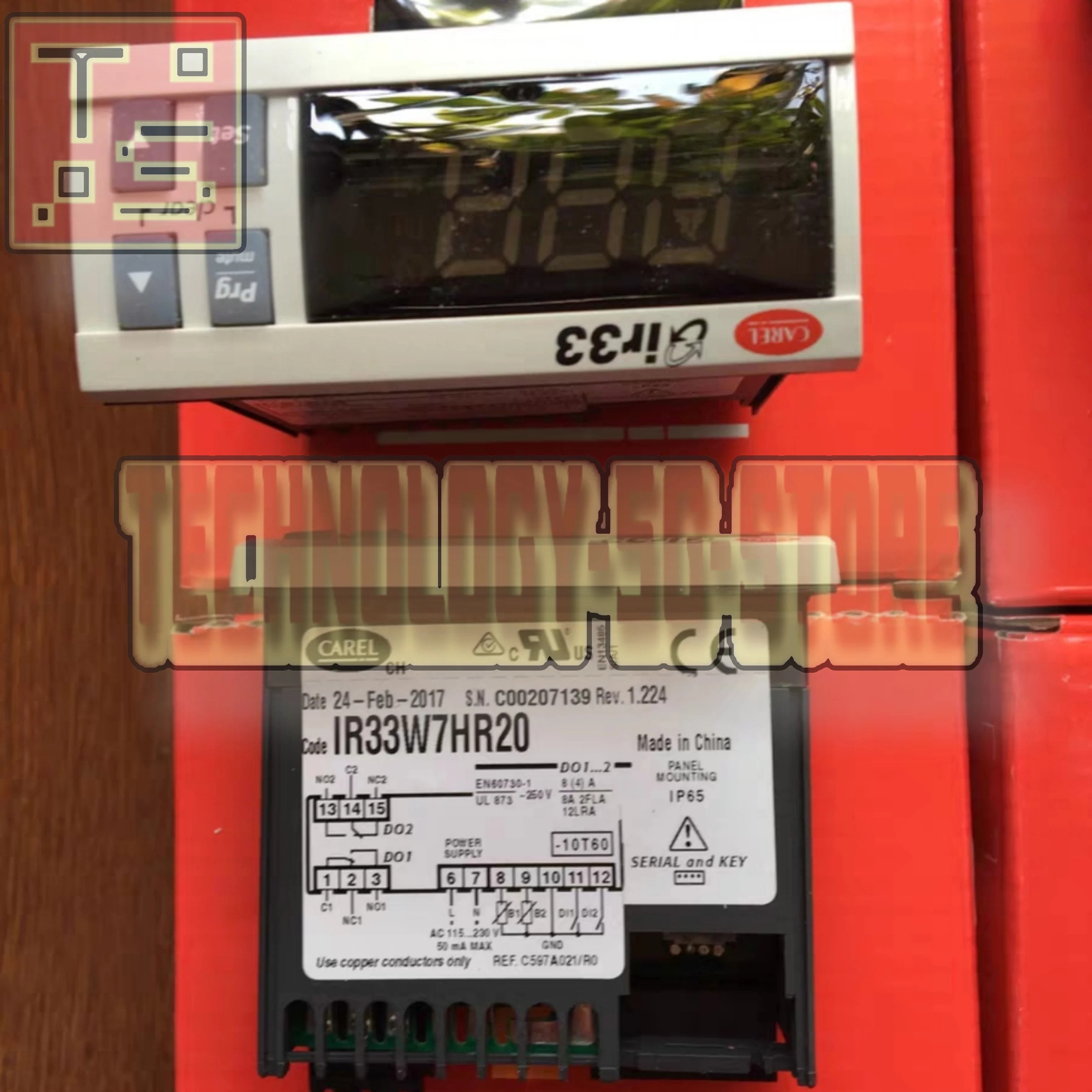 

IR33W7HR20 IR33W7LR20 IR33Y0LR00 IR33Z7HR20 new in box temperature controller