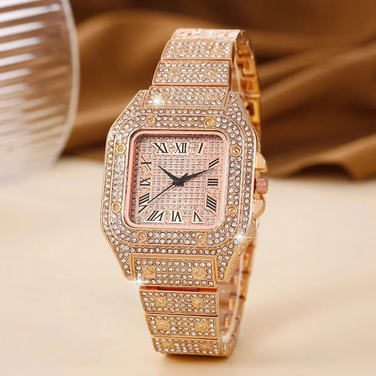 1PCS Fashion Men\'s Exquisite Alloy Watch Luxury Silver Quartz Watch Men\'s Business Leisure Watch 