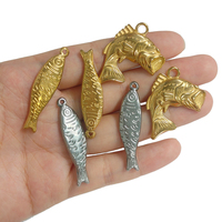 2/5PCS Stainless Steel 18K Vacuum Electroplated Gold Fish-shaped Pendant Jewelry - Suitable for DIY Necklace & Earring Connector