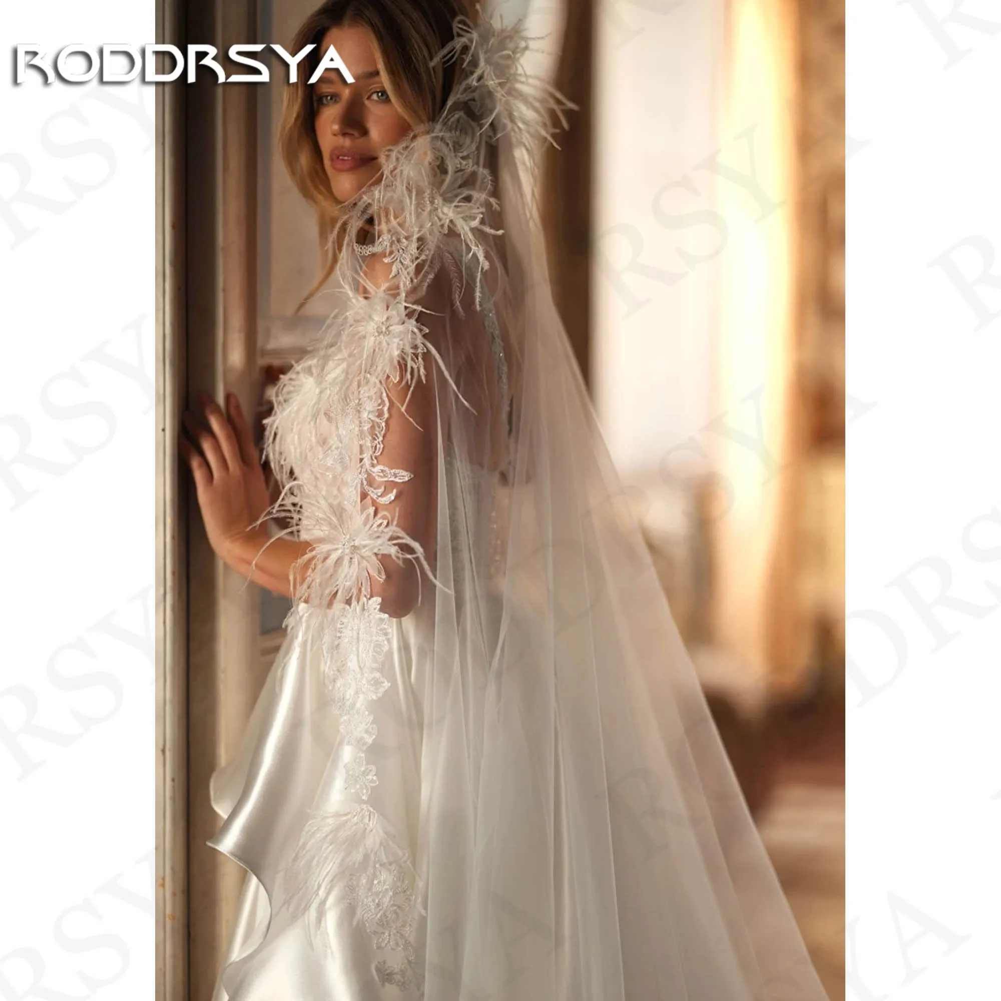 RODDRSYA elegante abito da sposa in raso 2024 sposa senza maniche fiori di pizzo una linea abiti da sposa piume Sweetheart Abito da sposa elegante in raso 2024 Sposa senza maniche  Pizzo Fiori Abiti da Sposa Linea A Pi