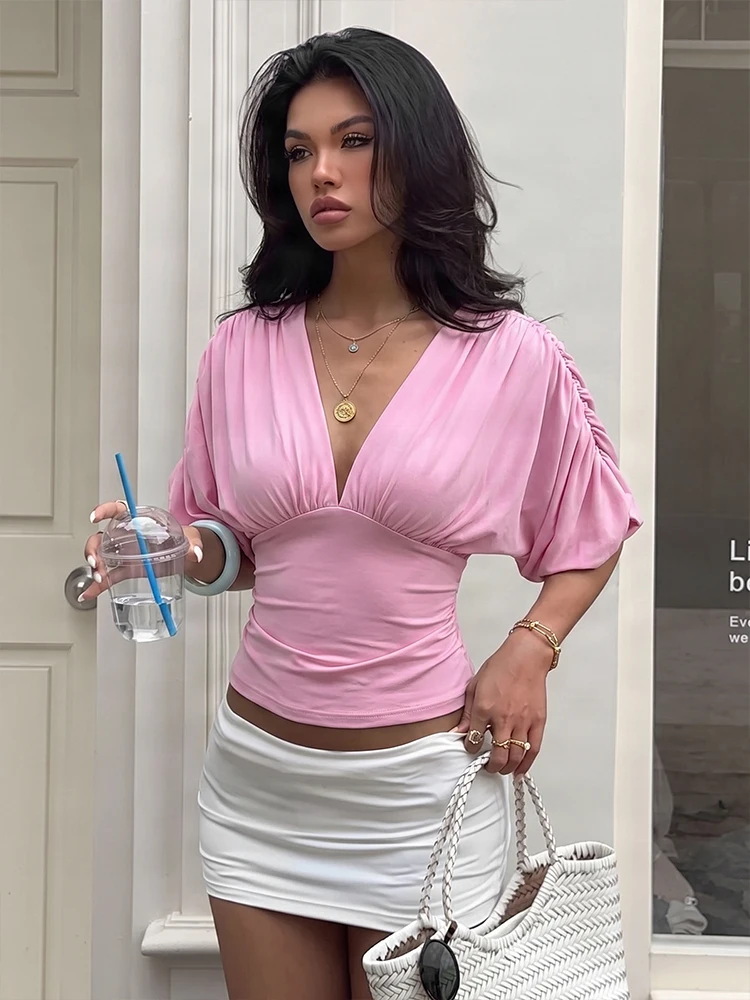T-Shirt mit V-Ausschnitt für Damen, lässig, plissiert, kurzärmelig, modisch, sommerlich, schmal geschnitten, Basic, vielseitig, sexy, süß, einfarbig, elegant, Streetwear – Detail 8