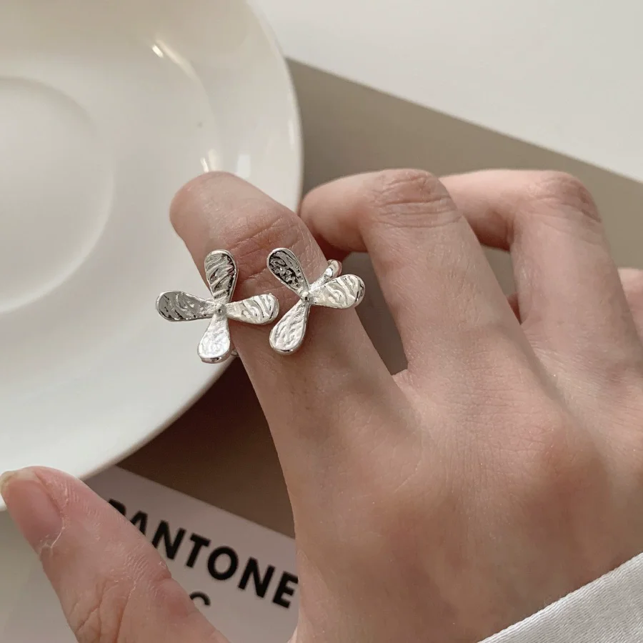 XIYANIKE Sweet Elegant Flower Geometric Texture Open Rings For Women Fashion New Jewelry Gift Party Wedding Wholesale anillos