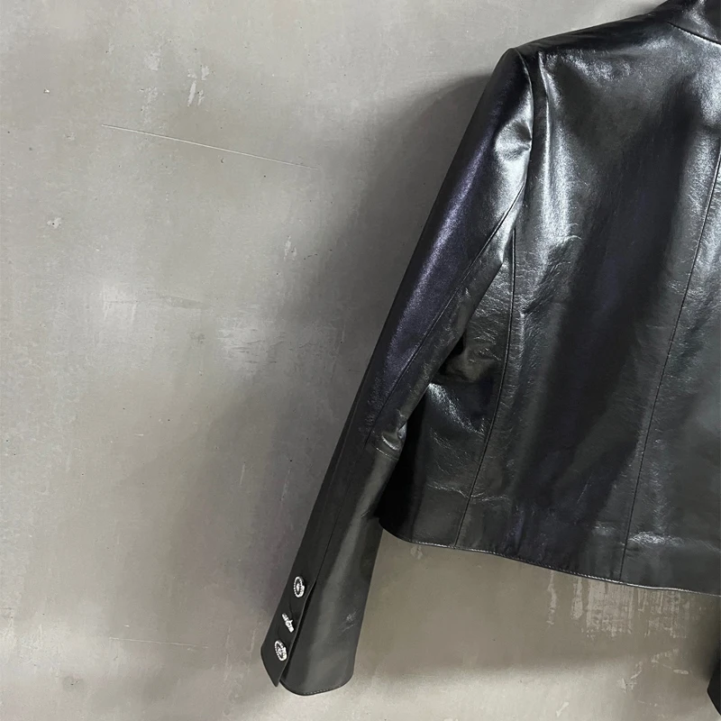 輸入シープスキン女性の本革ジャケット 2026 新しいダブルポケットスタンドカラー女性本革ショートジャケットコート