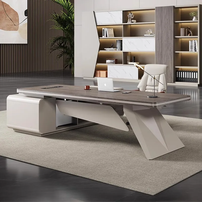 Light Luxury Office…