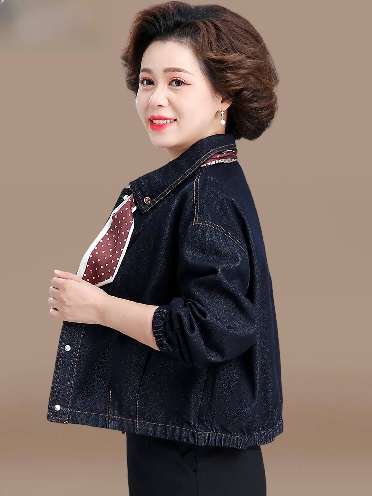 

Стильная джинсовая куртка-жакет для женщин среднего возраста, осенне-зимняя верхняя одежда из полиэстера, приталенный крой