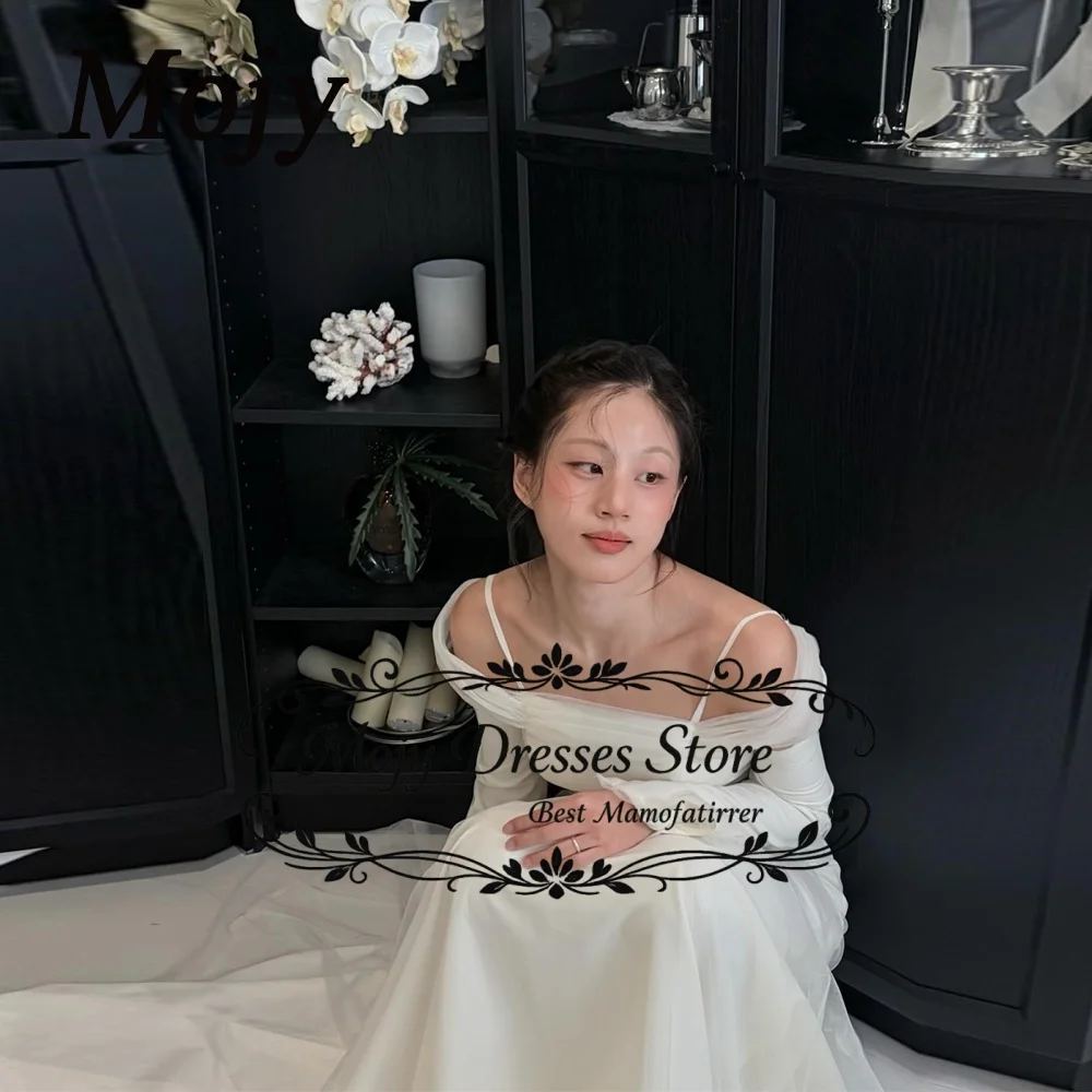 

Mojy Simple Silk Korea Wedding Dresses Off Shoulder Long Sleeves Princess Bridel Gowns Custm Made Formal Party Dress Customized