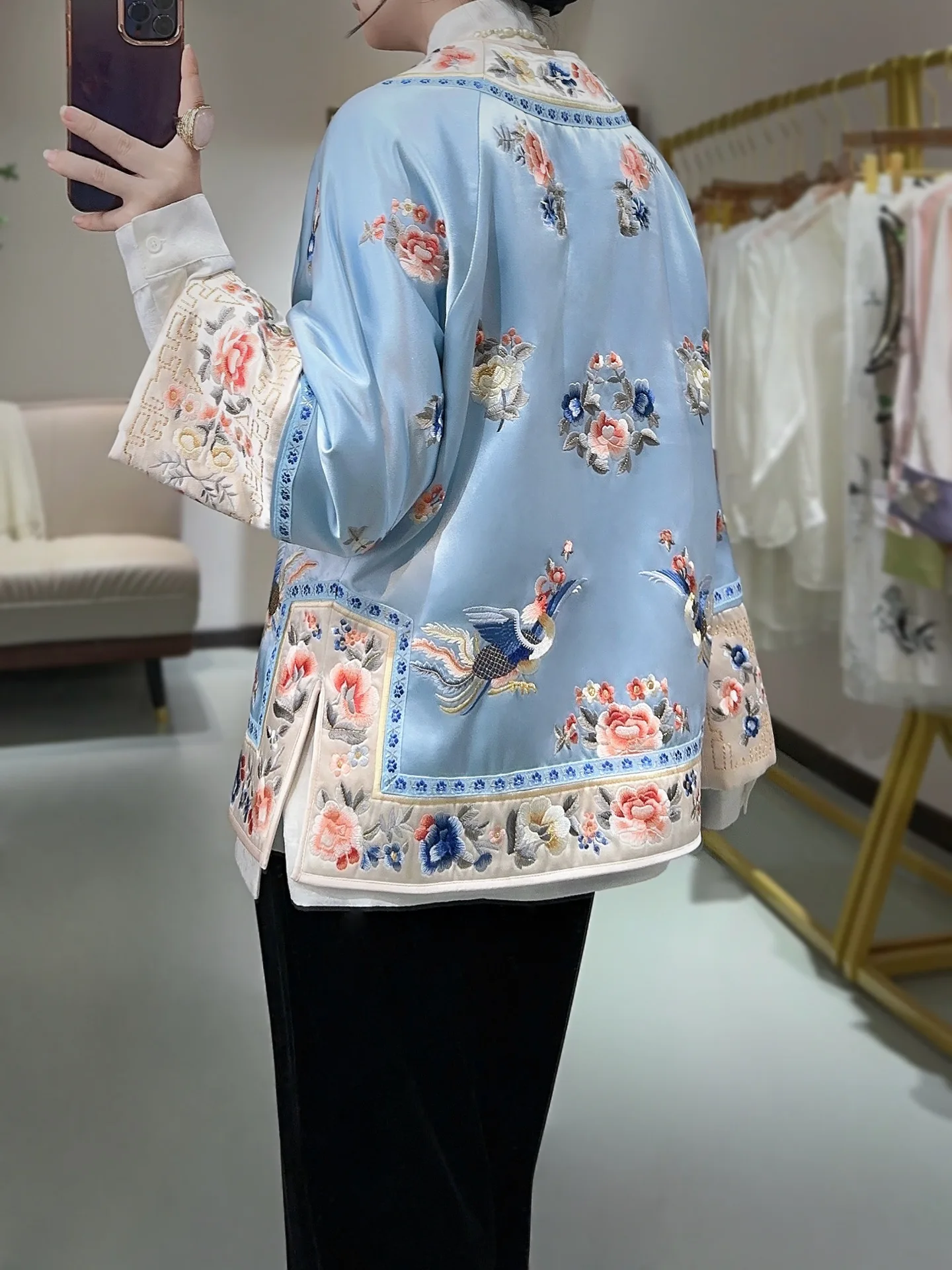 High-end Winter Women Warm Jacket Retro Manchu Embroidery Elegant Lady Luxurious Loose Acetate Coat Female S-XXL