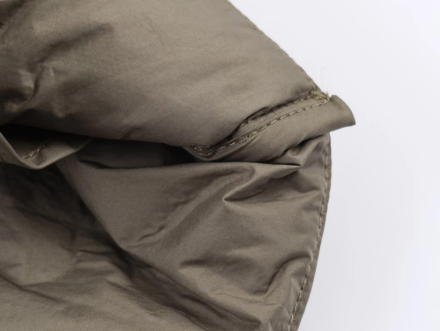 DEEABAE Nuovo abbigliamento invernale da donna stile minimalista monopetto collo alto a maniche lunghe stile corto con piumino con cintura