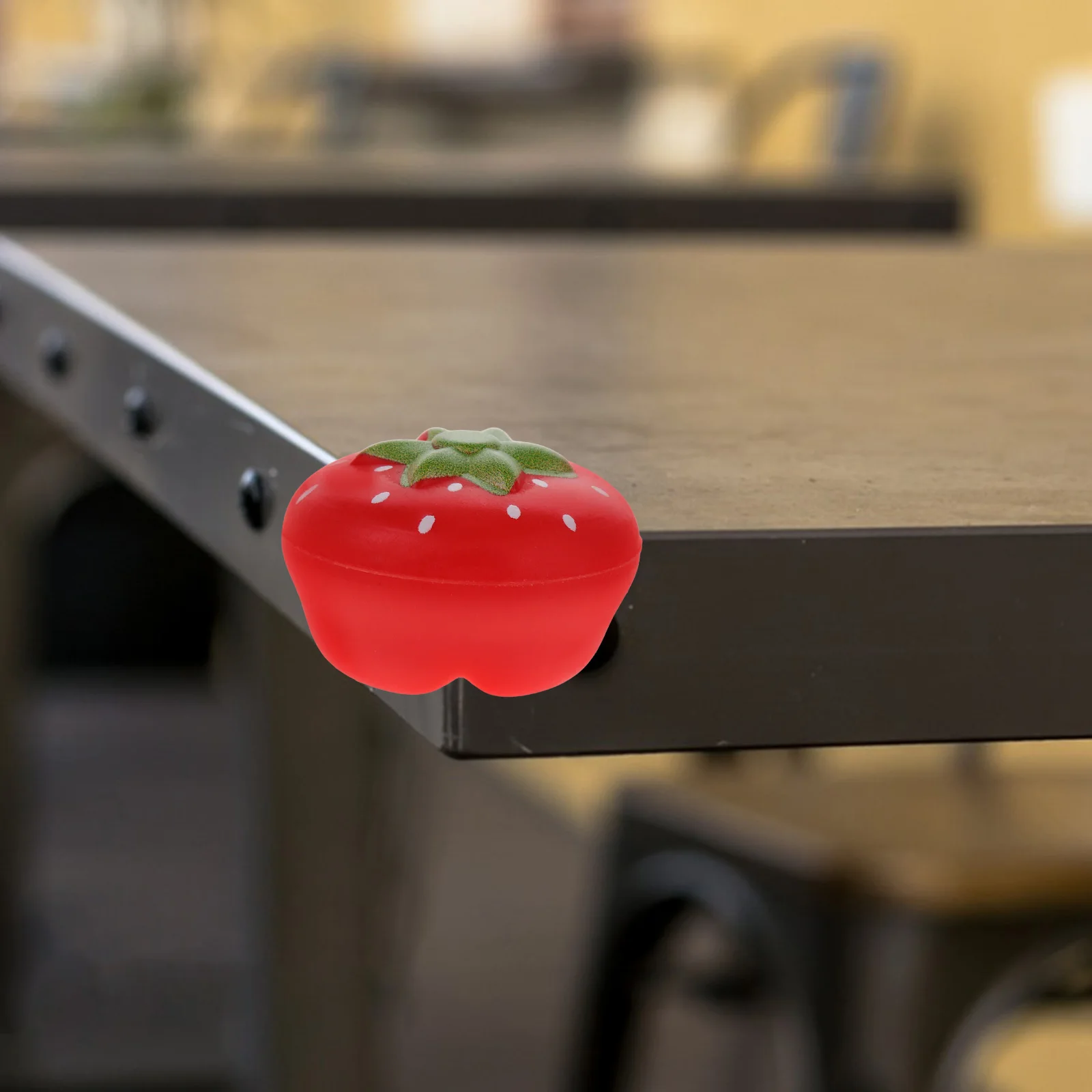 

3 шт., толстые силиконовые защитные уголки, детская угловая защита, клубничный дизайн, защитные чехлы для краев мебели для стола, стола, шкафа