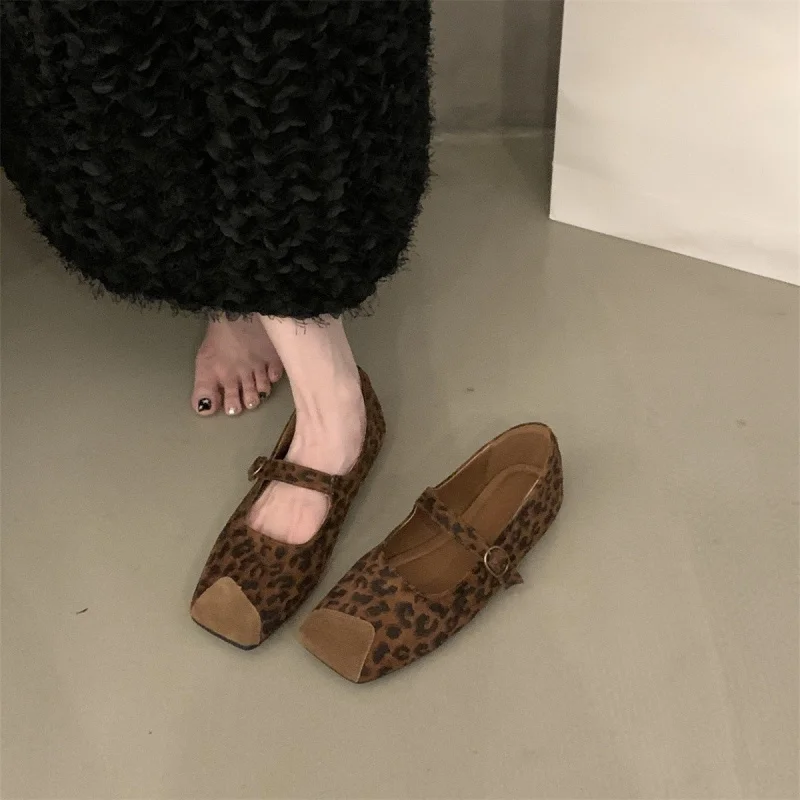حذاء ماري جين ريترو صغير للنساء، للربيع والخريف، حذاء مسطح جديد بطبعة الفهد بمقدمة مربعة كاجوال