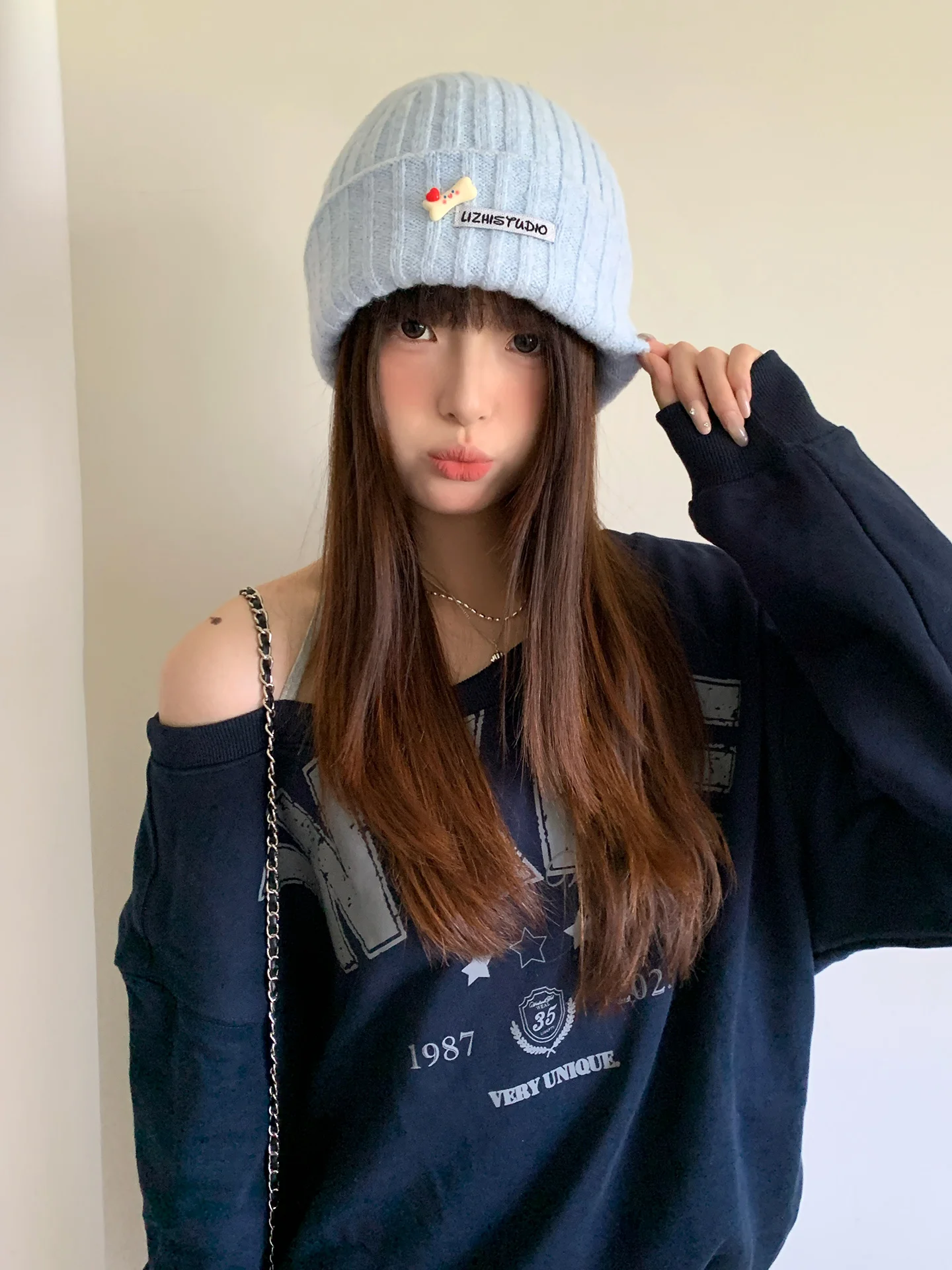 

Knit Beanie Hat For Women Autumn And Winter Vintage Versatile Hat To Show Off A Small Face Cute And Warm Head Covering For Cold