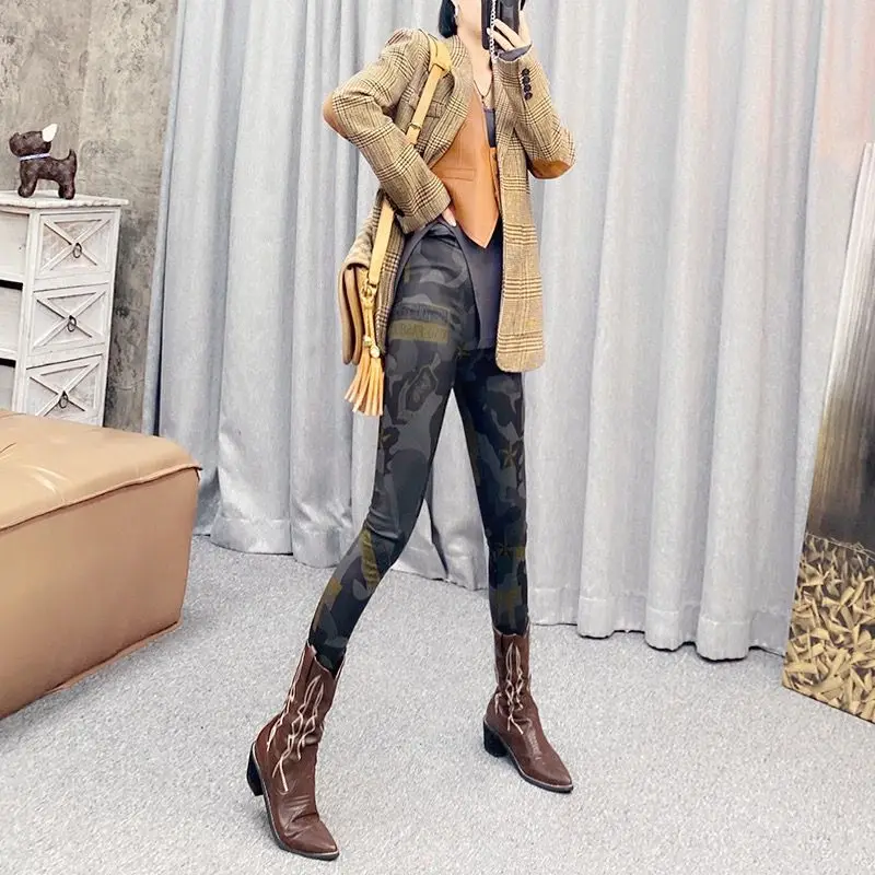 Módní kontrastní barevné zesílené legíny pro ženy, evropské kalhoty s vysokým pasem, podzimní a zimní úzké kalhoty pro malé nohy - náhled 2